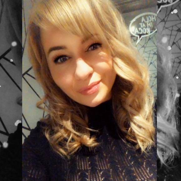 Meet your Posher, Melanie - Picture 1 of 1